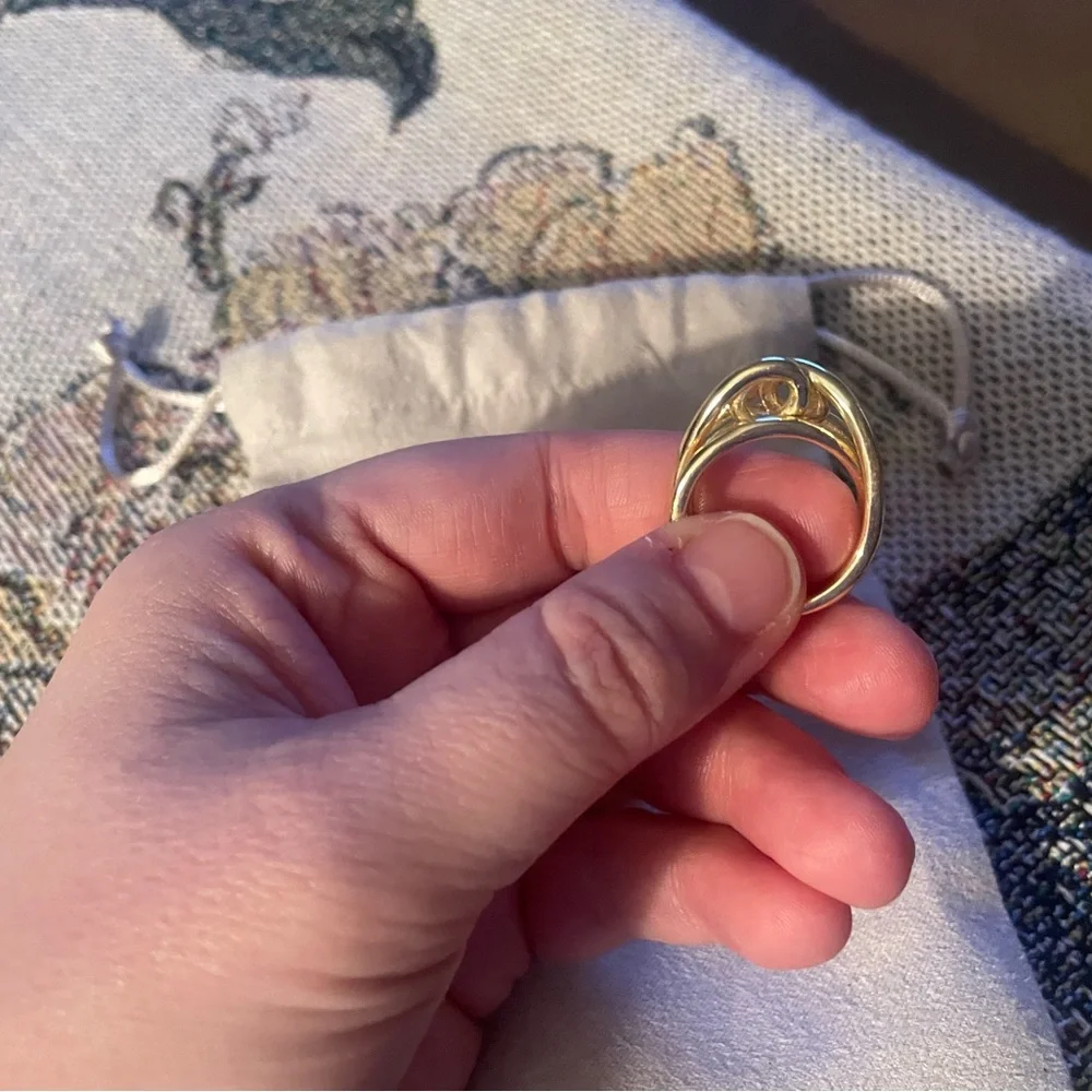 Kendra Scott Myles Band Ring Gold-Tone Women's Ring- size 8 - Picture 2 of 4